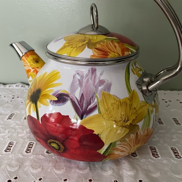 The Pioneer Woman Kitchen The Pioneer Woman Tea Kettle Poshmark